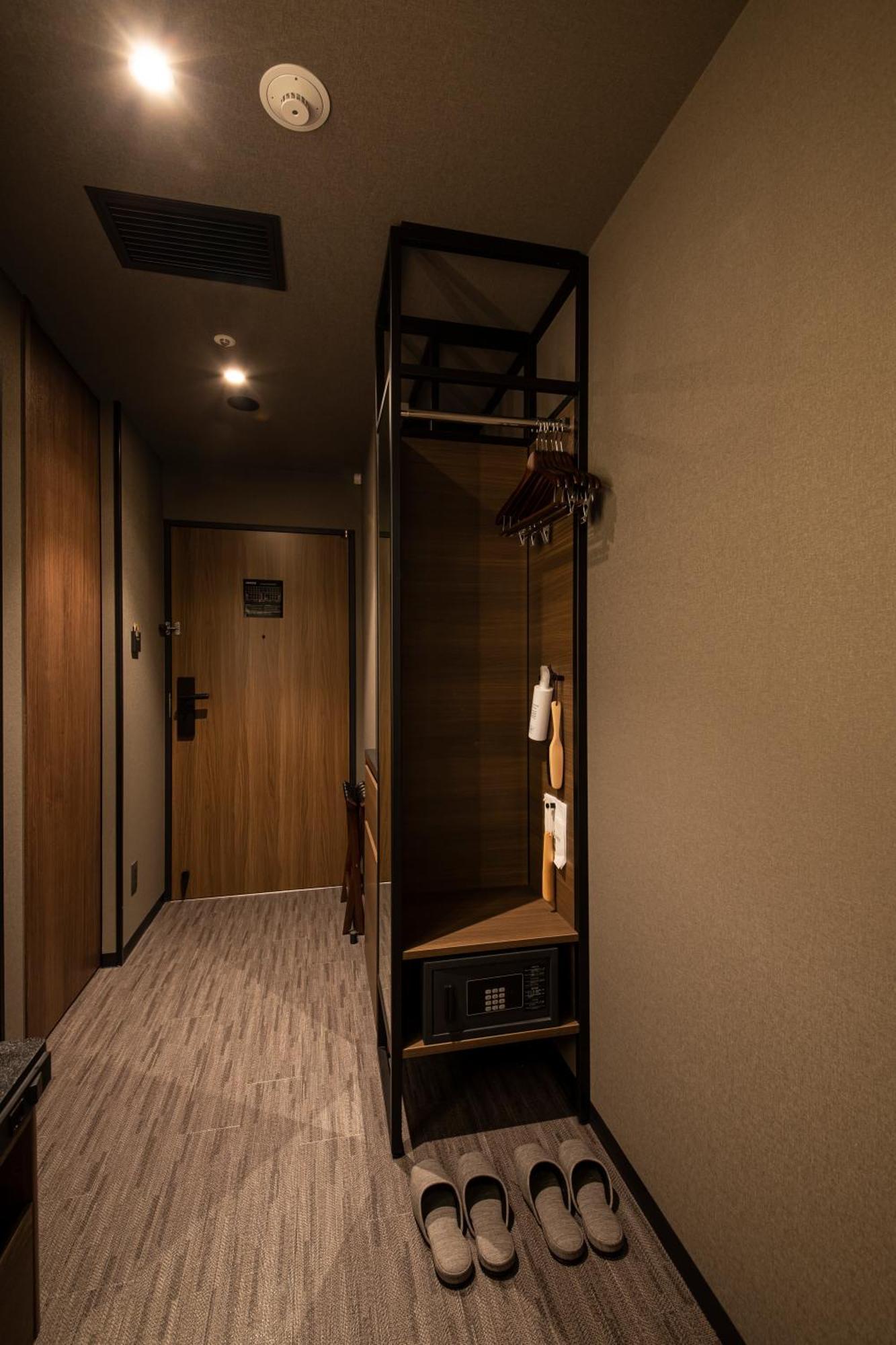 Hotel Keihan Tenmabashi Ekimae Oszaka Szoba fotó